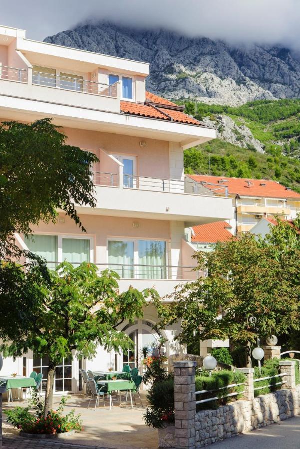 Room In Bb - Delightfull Room For 2 Promajna Exterior photo